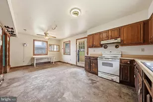 17016 Sabillasville Rd, Sabillasville, MD 21780 - Photo 15