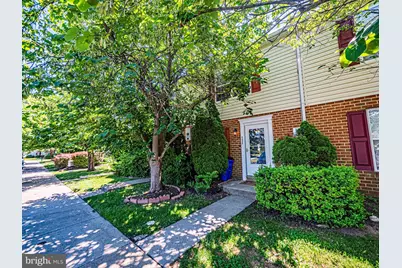 532 Essex Place, Frederick, MD 21703 - Photo 3