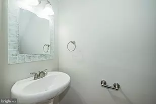 532 Essex Pl, Frederick, MD 21703 - Photo 15