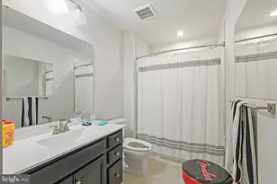 5311 Crape Myrtle Dr, Frederick, MD 21703 - Photo 17