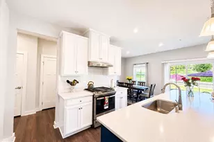 711 Canal Town St, Brunswick, MD 21716 - Photo 5
