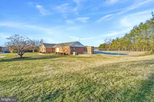 200 Chapel Ct, Walkersville, MD 21793 - Photo 35