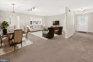 6864 Snowberry Ct, Frederick, MD 21703 - Photo 9