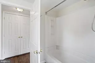 905 Oak St, Frederick, MD 21703 - Photo 9