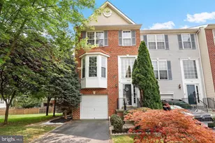1942 Crossing Stone Ct, Frederick, MD 21702 - Photo 1