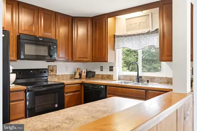 5752 Sunset View Lane, Frederick, MD 21703 - Photo 3