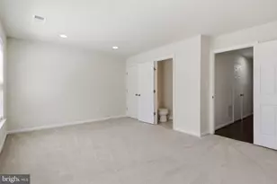 6082 Forum Sq, Frederick, MD 21703 - Photo 9