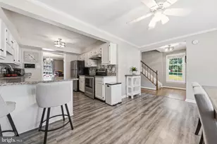 7998 Windsail Ct, Frederick, MD 21701 - Photo 5