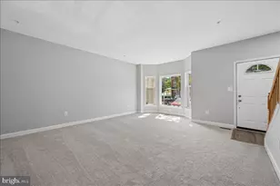 1004 Collindale Ave, Mount Airy, MD 21771 - Photo 3