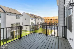 385 Ensemble Way Way, Frederick, MD 21701 - Photo 17