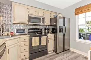 6338 Towncrest Ct, Frederick, MD 21703 - Photo 5