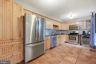 437 W South St, Frederick, MD 21701 - Photo 9