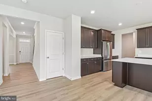 919 Enfield Farm Ln, Brunswick, MD 21716 - Photo 7