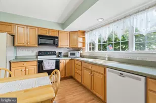869 Waterford Dr, Frederick, MD 21702 - Photo 13