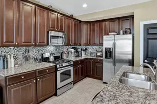 3620 Carriage Hill Dr, Frederick, MD 21704 - Photo 9