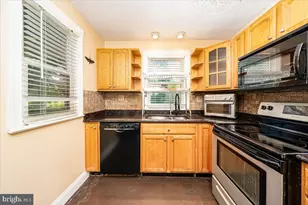 5968 Grove Hill Rd, Frederick, MD 21703 - Photo 9