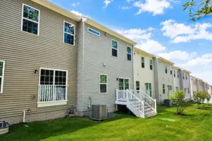 340 Paca Gardens Ln, Frederick, MD 21703 - Photo 7