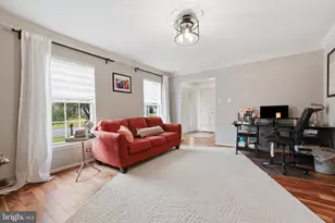 9059 Allington Manor Cir W, Frederick, MD 21703 - Photo 5