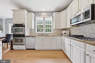 3852 Glasgow Way, Frederick, MD 21704 - Photo 13