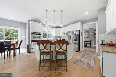 3852 Glasgow Way, Frederick, MD 21704 - Photo 9