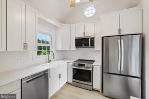 6650 Lake Front Ct, New Market, MD 21774 - Photo 17