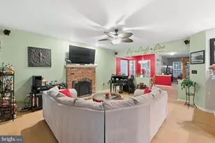 9409 Bridgewater Ct W, Frederick, MD 21701 - Photo 7