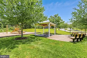 6347 Meandering Woods Ct, Frederick, MD 21701 - Photo 7
