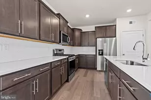 1520 Ripplecreek Dr, Frederick, MD 21703 - Photo 11