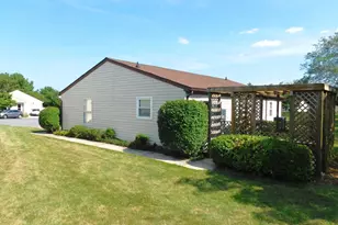 5603 Honeysuckle Ct, Frederick, MD 21703 - Photo 3