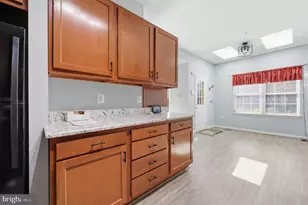 2215 Parish Ln, Frederick, MD 21701 - Photo 13