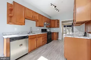 2215 Parish Ln, Frederick, MD 21701 - Photo 11