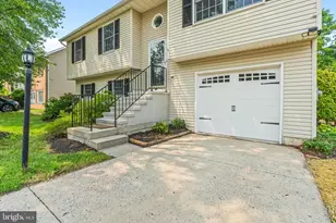 1015 Cheryls Ct, Frederick, MD 21703 - Photo 3