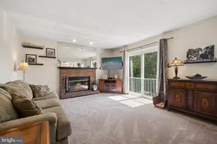 6305 Derby Cir, Frederick, MD 21703 - Photo 9
