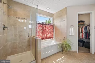 6305 Derby Cir, Frederick, MD 21703 - Photo 25