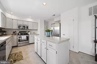 6305 Derby Cir, Frederick, MD 21703 - Photo 5