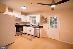 1330 Hampshire Dr, Frederick, MD 21702 - Photo 7