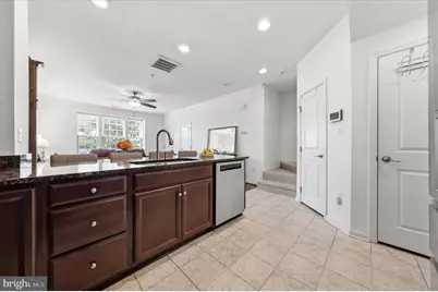 6469 Jack Linton Drive S, Frederick, MD 21703 - Photo 3