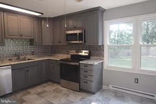 323 S Jefferson Street S, Middletown, MD 21769 - Photo 9
