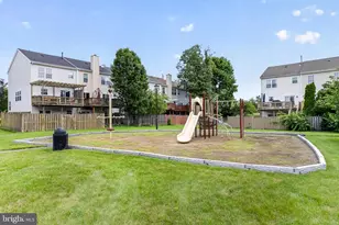 7128 Collinsworth Pl, Frederick, MD 21703 - Photo 57