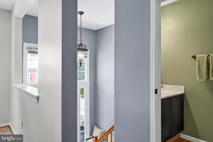 7128 Collinsworth Pl, Frederick, MD 21703 - Photo 5
