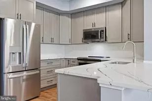 4900 Edgeware Terrace, Frederick, MD 21703 - Photo 5