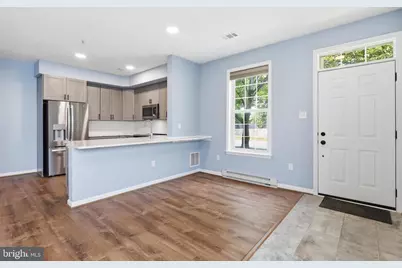 4900 Edgeware Terrace, Frederick, MD 21703 - Photo 3
