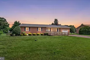 7910 Edgewood Farm Rd, Frederick, MD 21702 - Photo 5