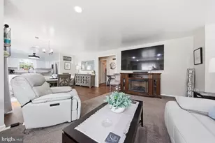 5679 Barberry Ct, Frederick, MD 21703 - Photo 5