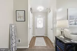 5679 Barberry Ct, Frederick, MD 21703 - Photo 3