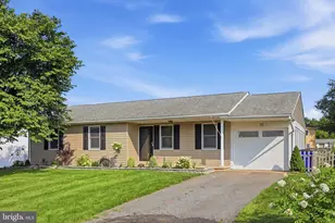 23 Hammaker St, Thurmont, MD 21788 - Photo 1