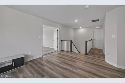 1124 Miller Farm Dr, Brunswick, MD 21716 - Photo 13