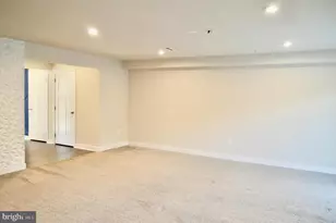 8644 Shady Pines Dr, Frederick, MD 21704 - Photo 5