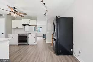 8215 Virginia Ln, Frederick, MD 21704 - Photo 9