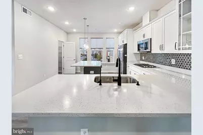 414 Matlock Ln, Frederick, MD 21701 - Photo 5
